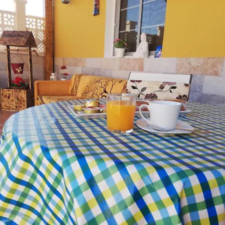 Rosales Landhuis Lajita