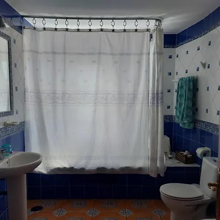 カントリーハウス Rosales *